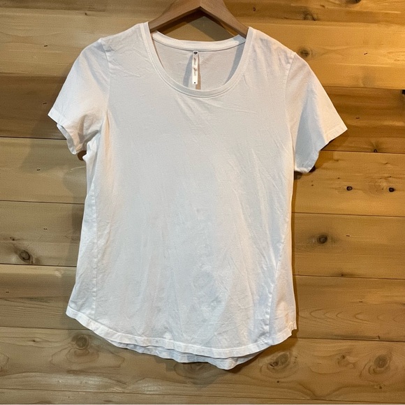 Kuhl Arabella Scoop Curved Hem Organic Cotton White T-shirt - Picture 5 of 16